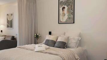 1 bedroom, iron/ironing board, WiFi, bed sheets