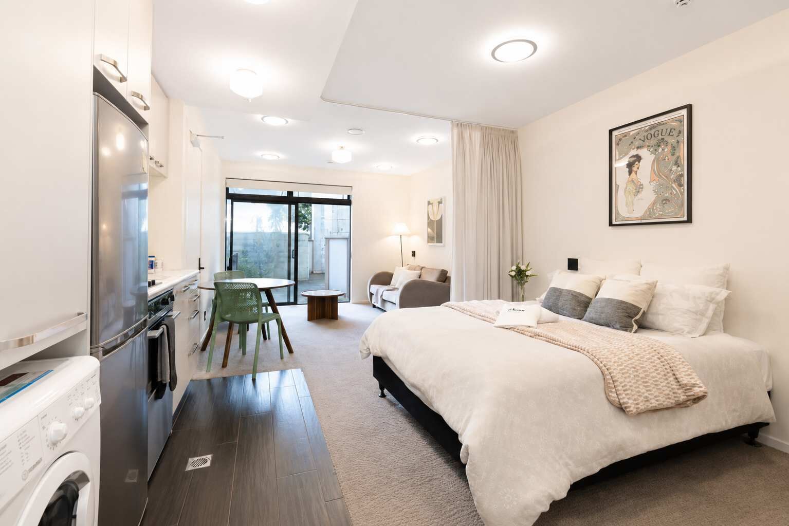 1 chambre, fer et planche à repasser, Wi-Fi, literie fournie