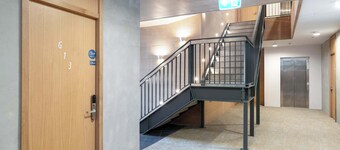 Petone Studio - Balcony, Bath Tub, Sleeps 2