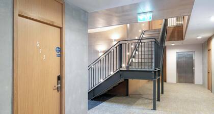 Petone Studio - Balcony, Bath Tub, Sleeps 2