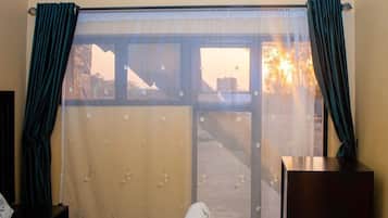 9 habitaciones, wifi y ropa de cama