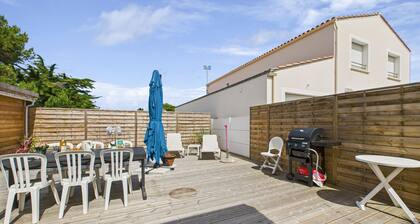 200 m vom Strand entfernt – Große Terrasse für 4