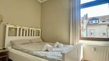 1 chambre, bureau, Wi-Fi gratuit, draps fournis
