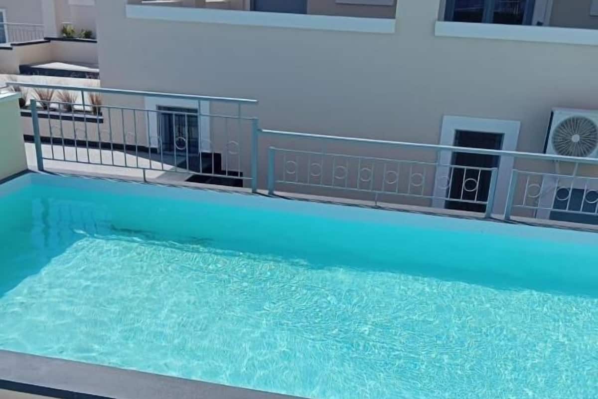 In-room safe, iron/ironing board, free WiFi