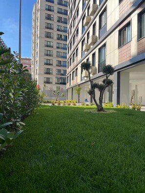 Property grounds - Luxury 2-Bedroom Residence with WiFi & AC – Bostancı, Istanbul (Istanbul)