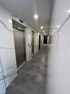 Interior - Luxury 2-Bedroom Residence with WiFi & AC – Bostancı, Istanbul (Istanbul)