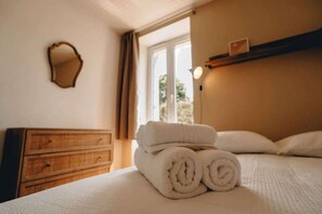 5 habitaciones, internet y ropa de cama