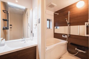 Superior Twin Room | Bathroom - Sumiyoshi No Yado MUSUBI (Fukuoka)
