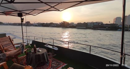 Sabai Sabai Liveaboard Bangkok