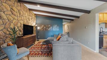 Smart TV, chimenea