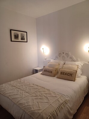 1 bedroom, iron/ironing board, bed sheets