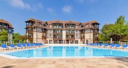 Luxury apartment in the golf resort of Deauville