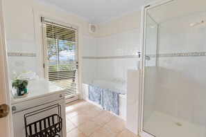 Douche, serviettes fournies