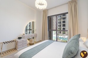 Luxury Apartment, Balcony, Pool View | Free WiFi, bed sheets - Vogue | Jadeel Madinat Jumeirah near Burj Al Arab (Dubai)