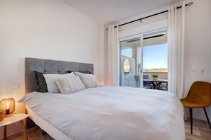 2 bedrooms, iron/ironing board, travel crib, free WiFi