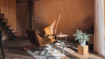 Romantic Villa, Garden Area | Living area