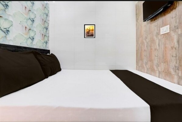 Deluxe Room | 1 bedroom, free WiFi