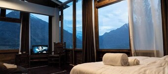 Old Hunza inn