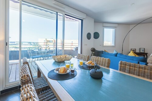 Le Plaza *Terrasse vue panoramique *Plage *Parking