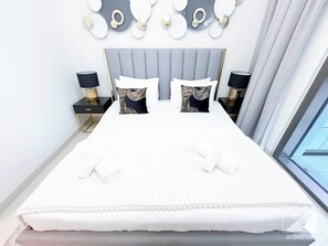 3 bedrooms, iron/ironing board, bed sheets