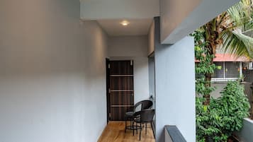 Habitación doble superior, vistas a la ciudad | Balcón