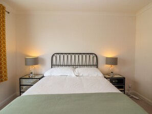 2 bedrooms, individually decorated, individually furnished, free WiFi - Hillside (Cheltenham)