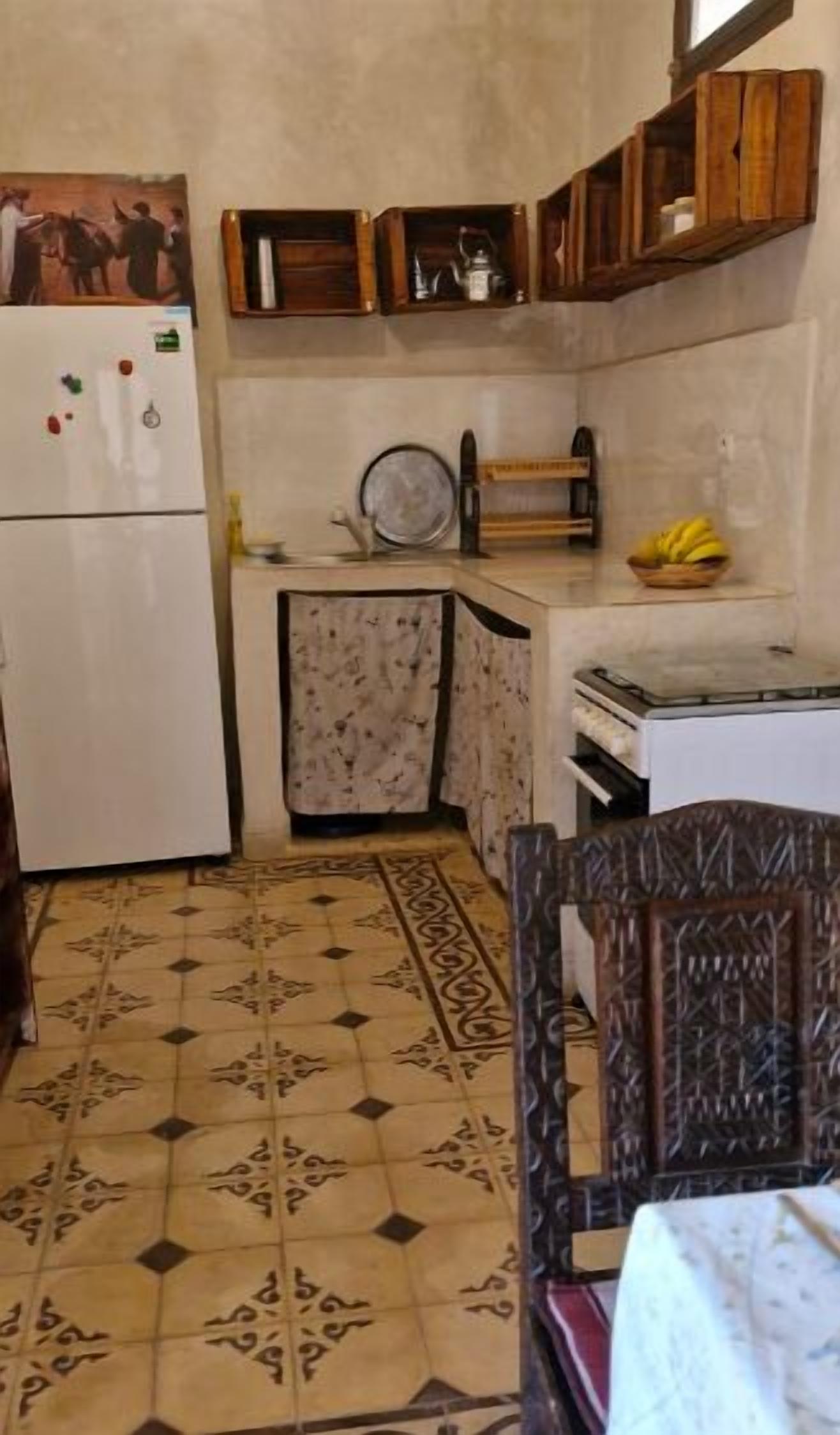 Fridge, oven, coffee/tea maker, cookware/dishes/utensils