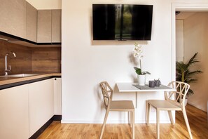 Estudio Confort, vista a la ciudad | Wifi gratis 