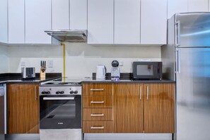 Apartment | 2 bedrooms, Internet - Chic Marina Arcade Apartment Minutes to Beach (Dubai)