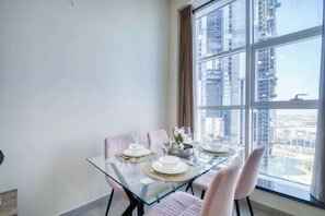 Apartment | 2 bedrooms, Internet