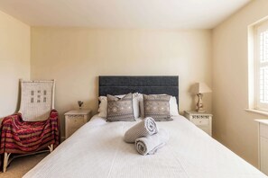 Casa | 5 quartos, acesso à internet de alta velocidade