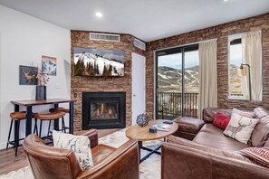 Smart TV, fireplace, foosball, table tennis