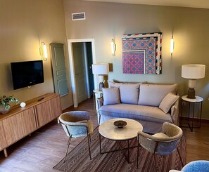 Cortinas blackout, tabla de planchar con plancha y wifi gratis