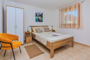 2 chambres, fer et planche à repasser, Wi-Fi gratuit