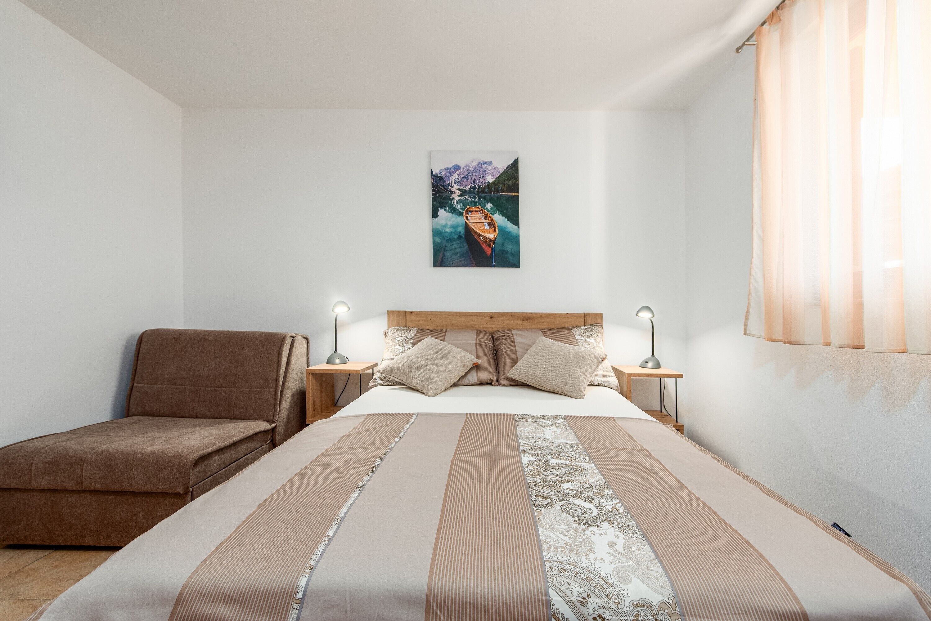 基础公寓, 花园景观 | 2 多间卧室、熨斗/熨板、免费 WiFi