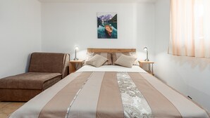 ベーシック アパートメント ガーデンビュー | 2 室のベッドルーム、アイロン / アイロン台、WiFi (無料)