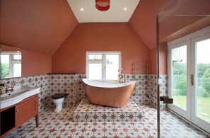 Dusche, Haartrockner, Seife, Shampoo