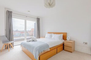 1 chambre, bureau, fer et planche à repasser, Wi-Fi