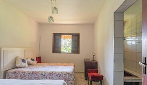 3 habitaciones, tabla de planchar con plancha y wifi 