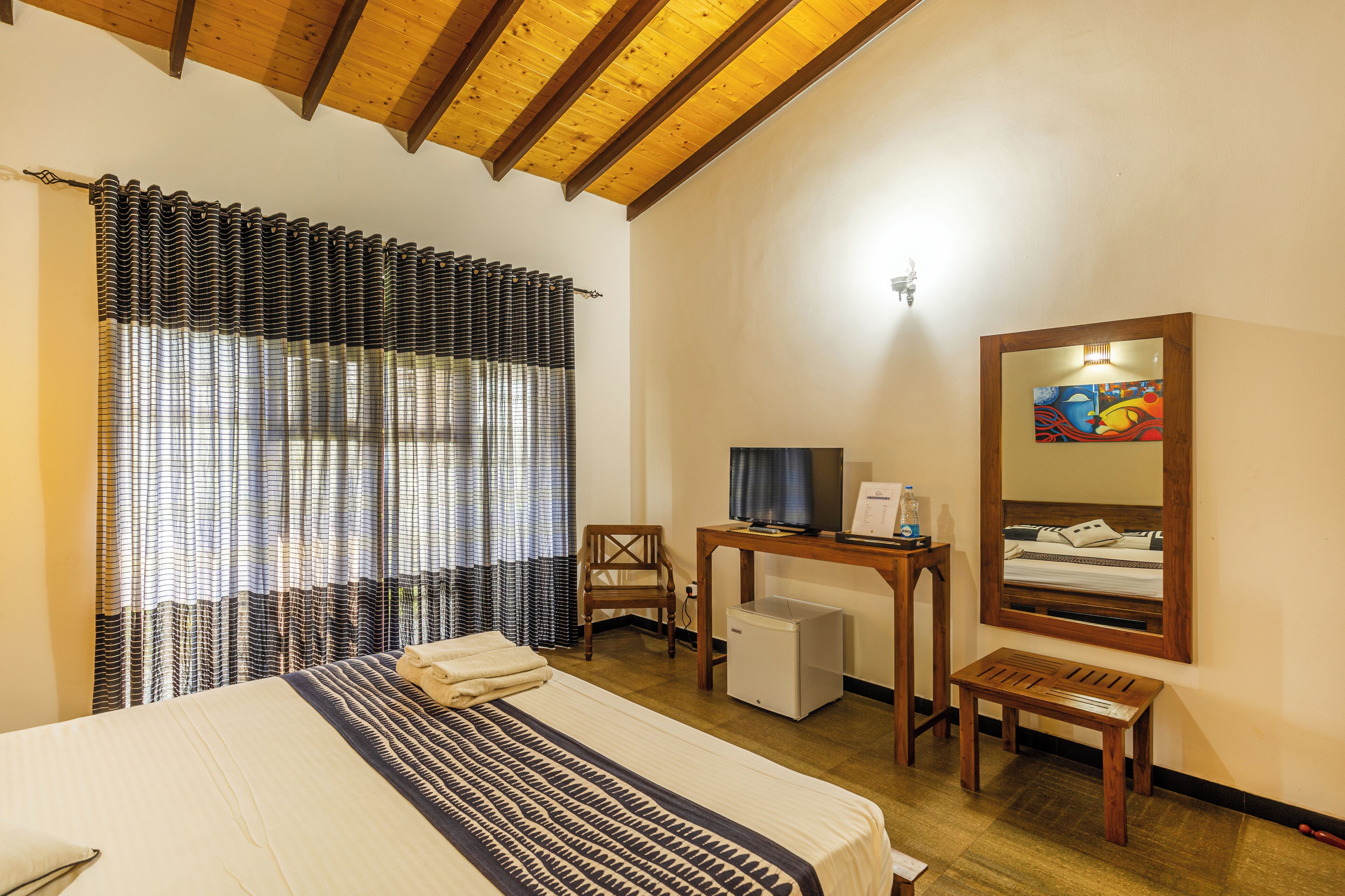 Deluxe Double Room | Minibar, soundproofing, free WiFi, bed sheets