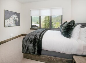4 bedrooms, WiFi, bed sheets