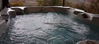 Le Mazet D'Élodie (cottage with SPA & private heated pool!!)