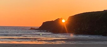 Charming Bed and Breakfast - Demelza Cottage