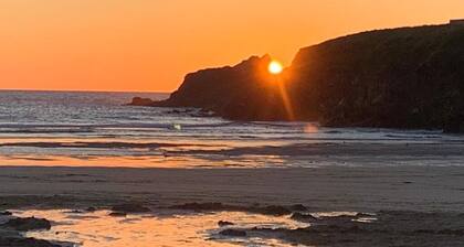 Charming Bed and Breakfast - Demelza Cottage