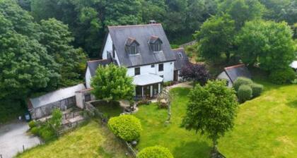 Charming Bed and Breakfast - Demelza Cottage