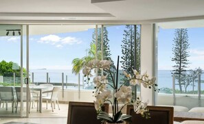 Interior - Oceans Apt 203- 5-Star Luxury Beachfront Escape (Mooloolaba)