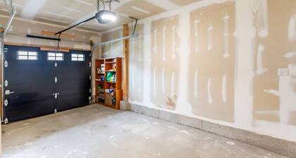 Blue Mountains 3BR Getaway Near Trails Beach