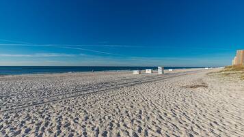 Condo, 3 Bedrooms | Beach | Beach nearby