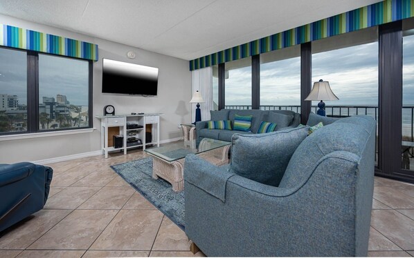 Living area - Island Winds East 301 3 Bedroom Condo (Gulf Shores)