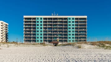 Condo, 2 quartos | Fachada